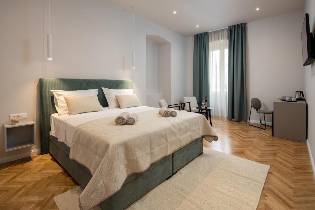 Boutique Lux Rooms Odello Split Old Town Buitenkant foto