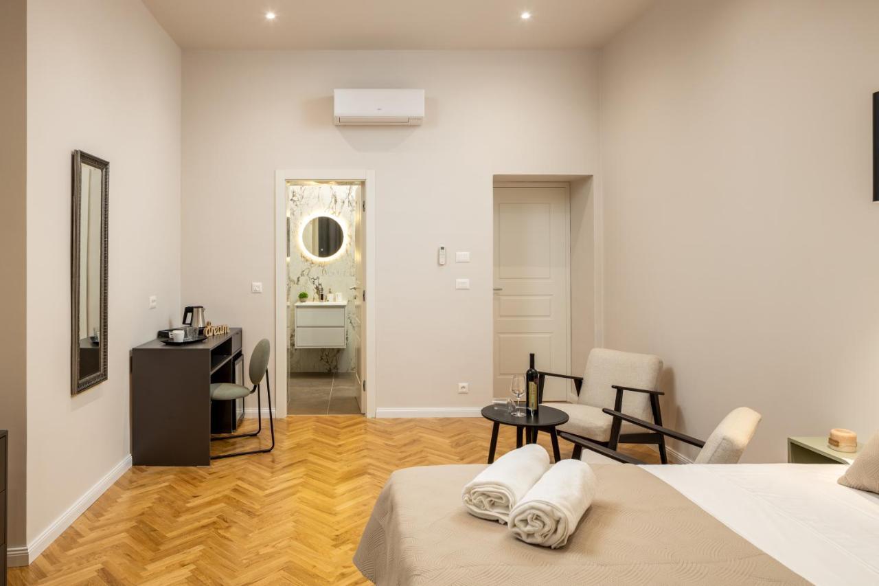 Boutique Lux Rooms Odello Split Old Town Buitenkant foto